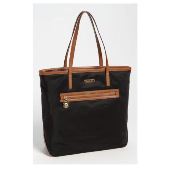 Michael Kors Kempton Black Tote - Picture 4 of 7